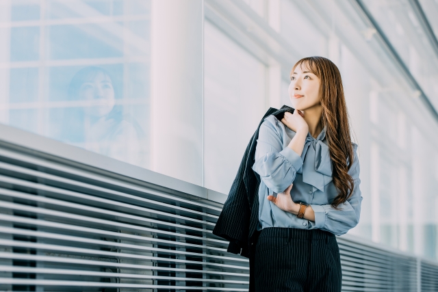 自分の仕事に自信がある女性の写真